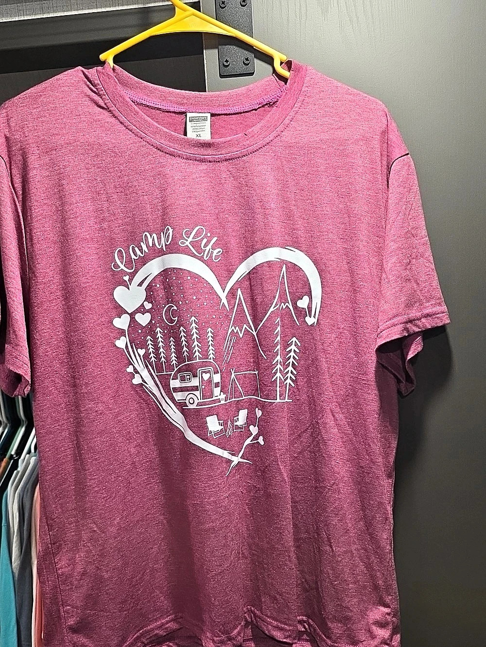 DigiPrint Apparel Graphic Tee in Pink Size XL Like New
